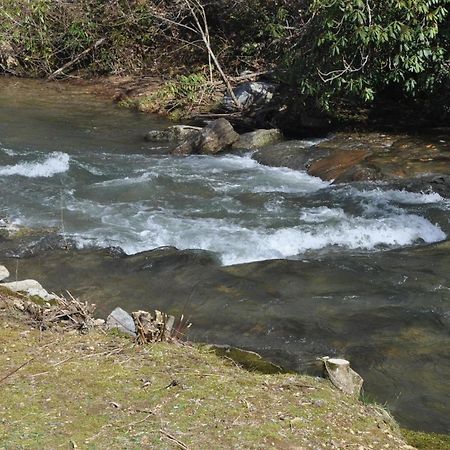Waterfall Hideaway مدينة كليرمونت المظهر الخارجي الصورة