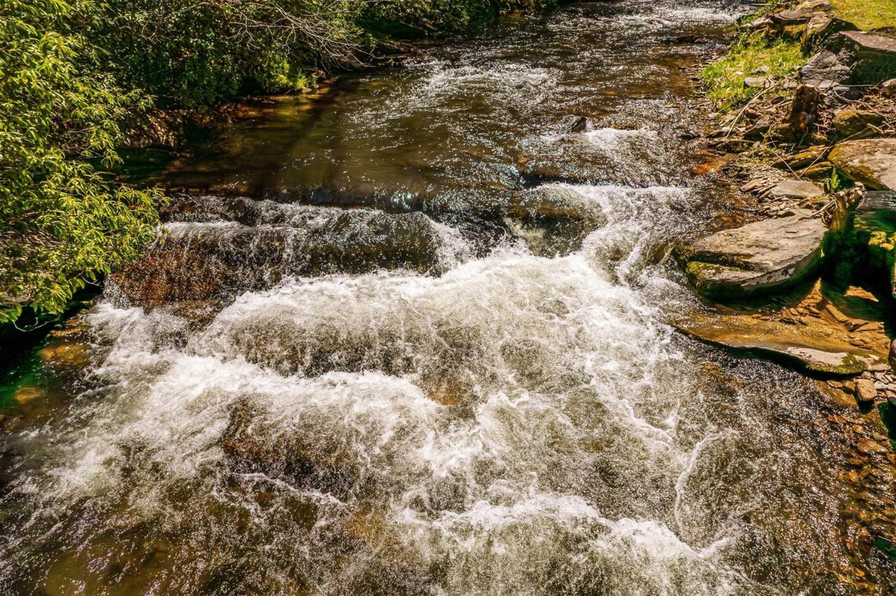 Waterfall Hideaway مدينة كليرمونت المظهر الخارجي الصورة