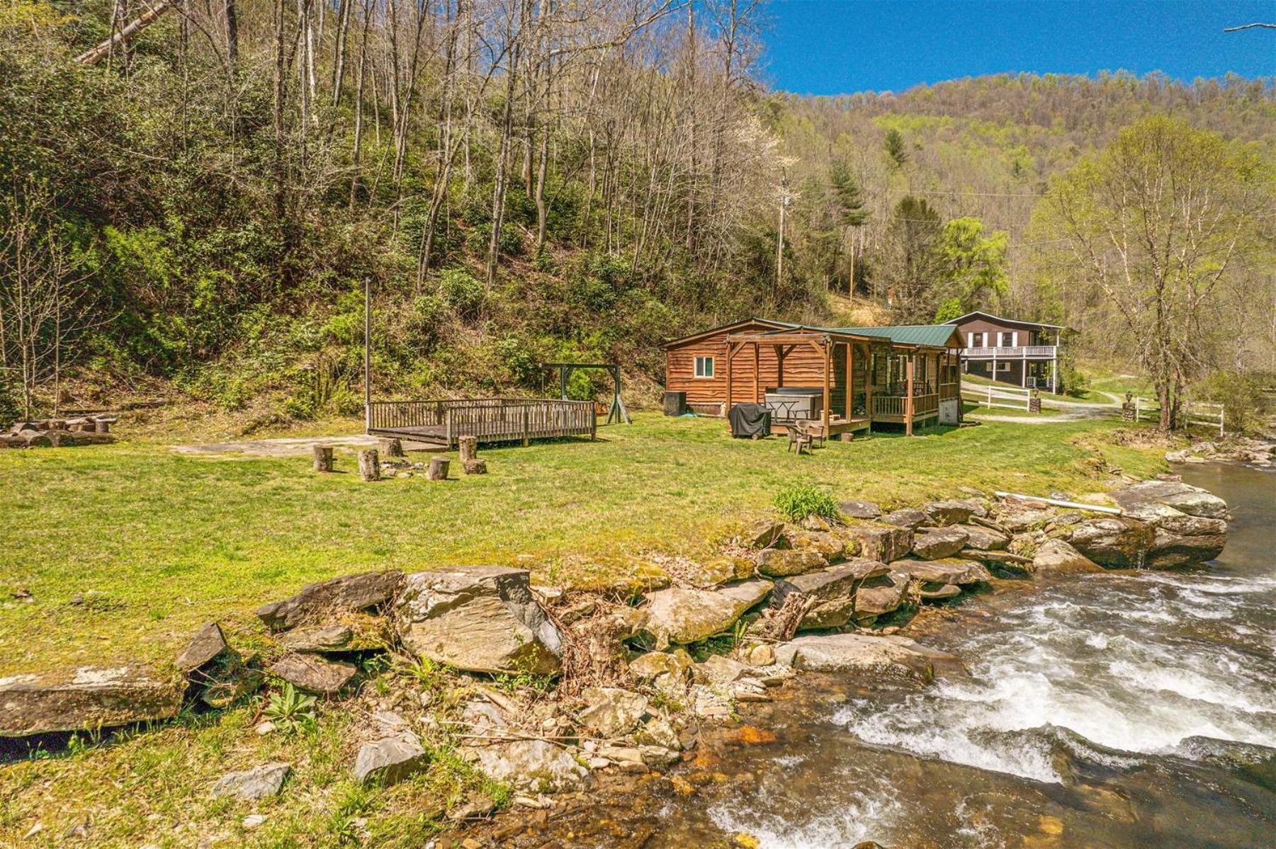 Waterfall Hideaway مدينة كليرمونت المظهر الخارجي الصورة