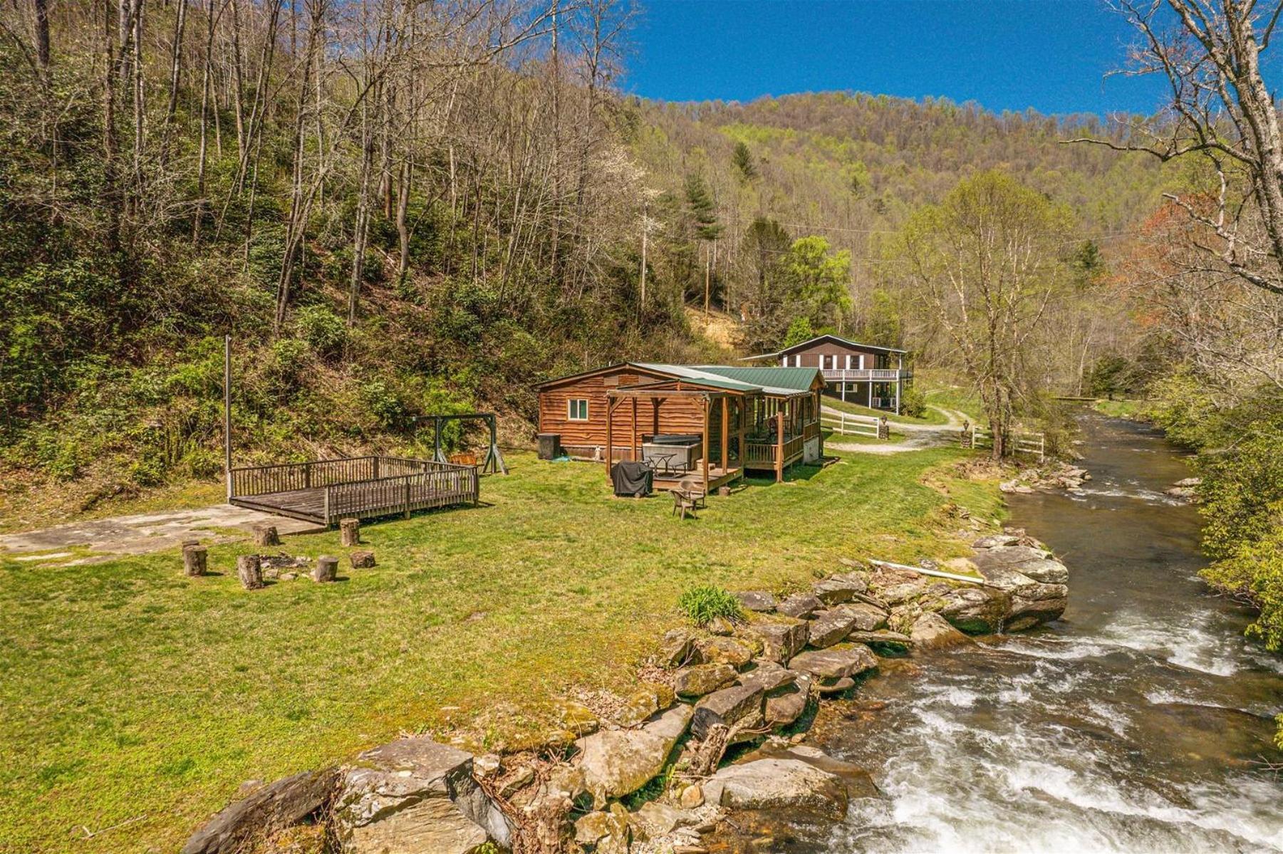 Waterfall Hideaway مدينة كليرمونت المظهر الخارجي الصورة