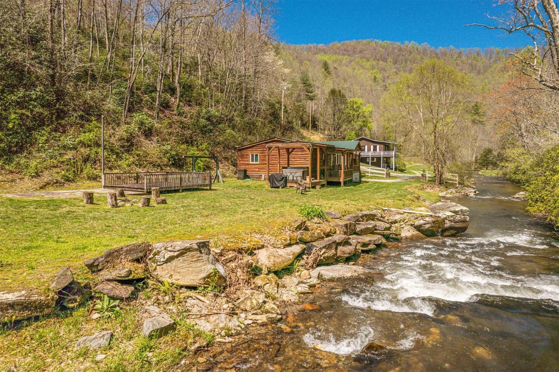 Waterfall Hideaway مدينة كليرمونت المظهر الخارجي الصورة