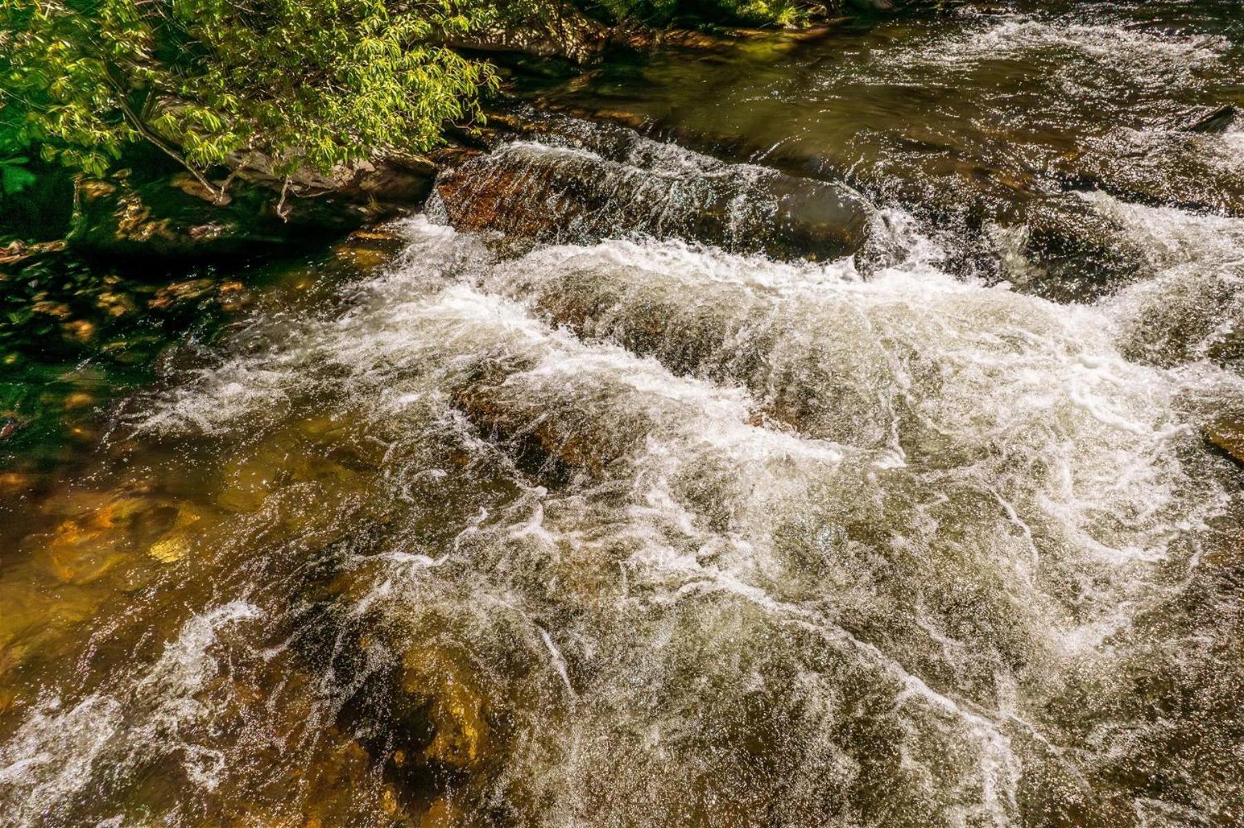 Waterfall Hideaway مدينة كليرمونت المظهر الخارجي الصورة